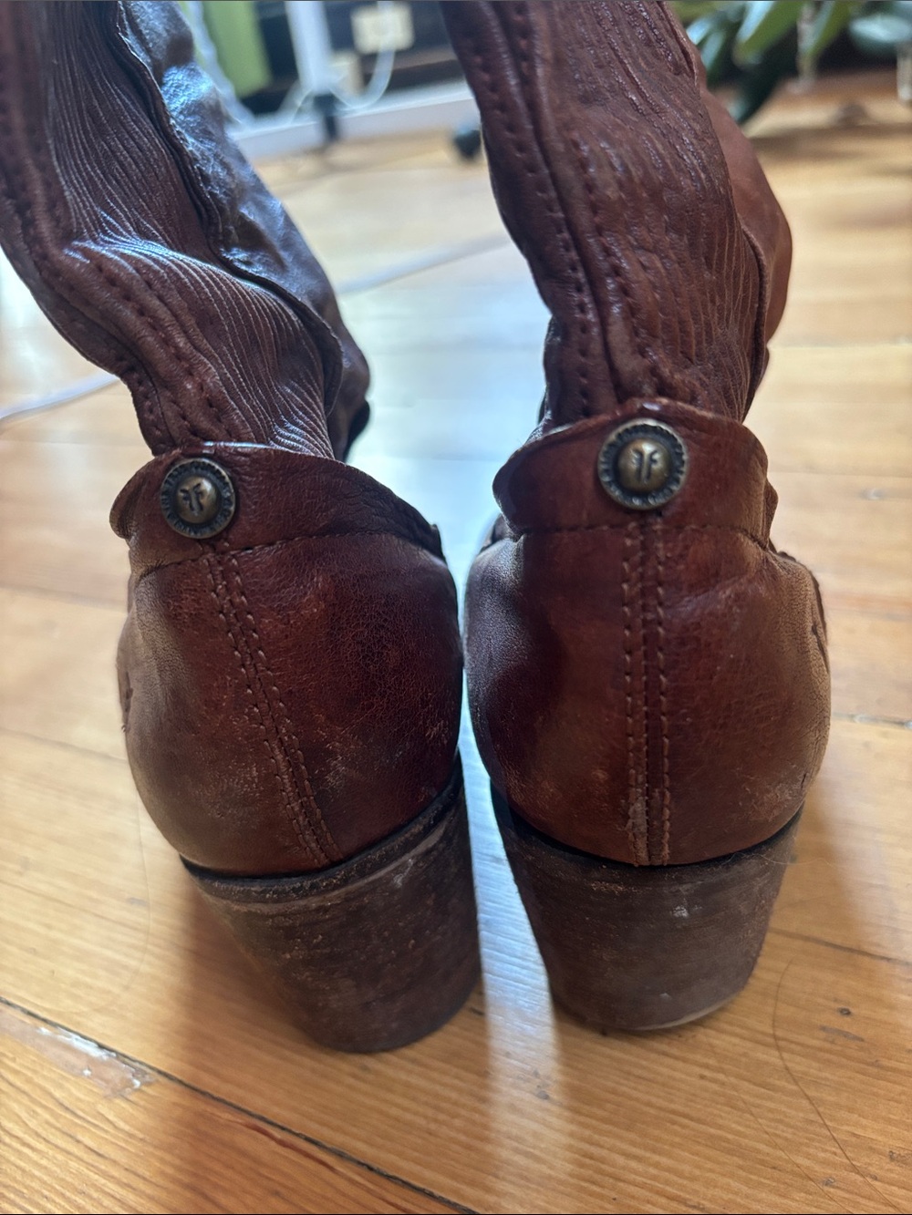 Frye Lucinda Tall Scrunch Boots - Picture 6 of 9